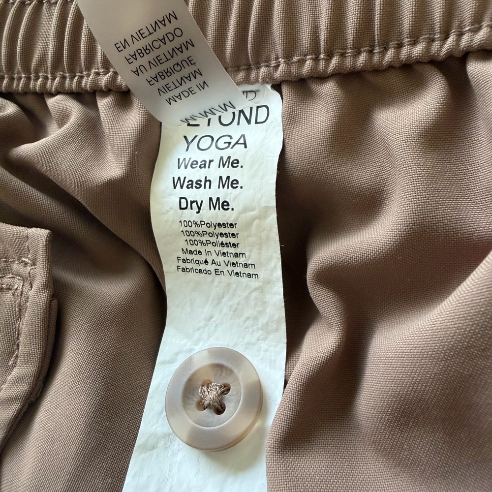 Beyond Yoga Khaki Status Wide Leg Trouser 31" Medium - Picture 14 of 14